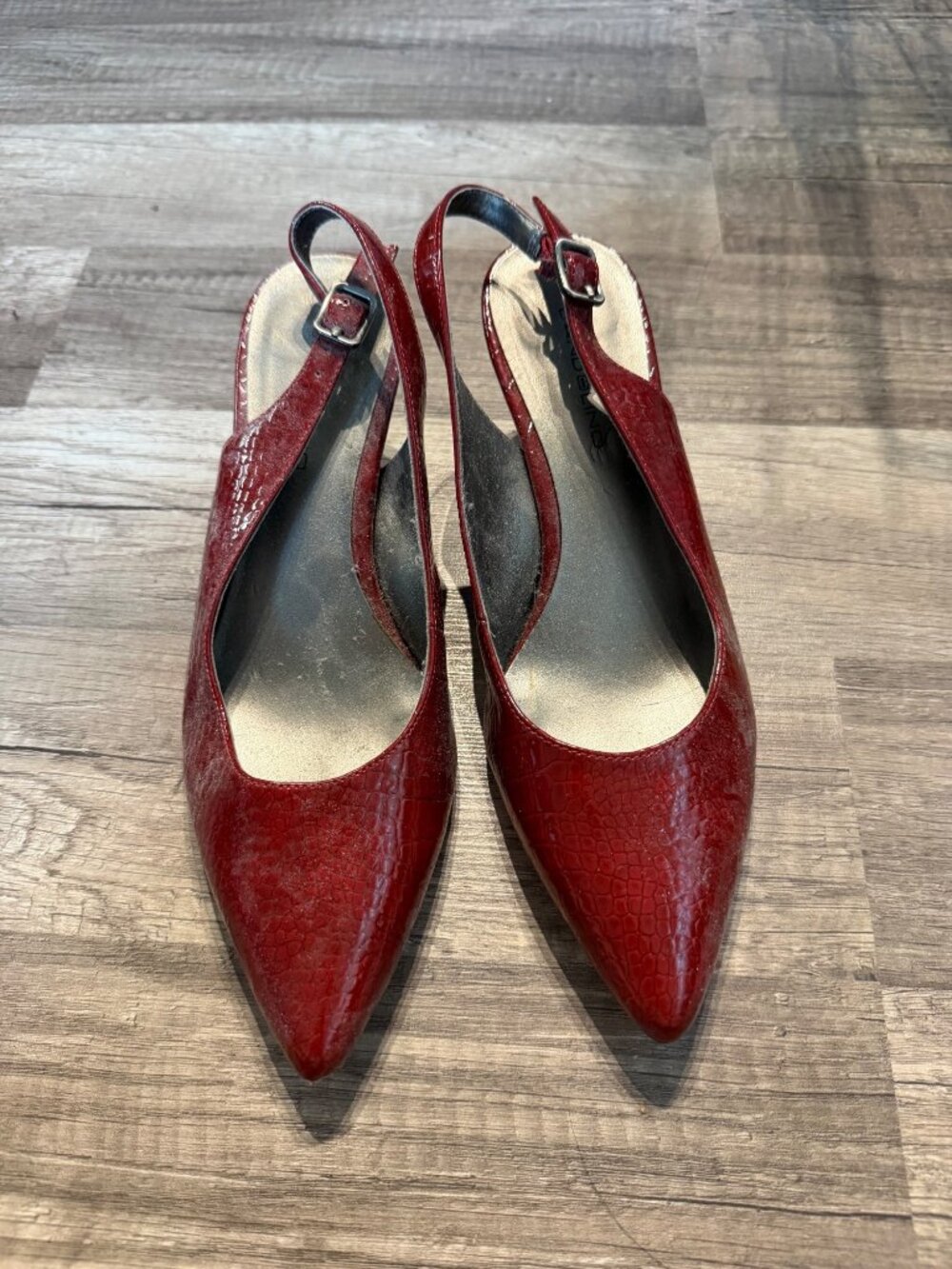 Bandolino Red Pointed-Toe Slingback Heels Womens 7M Faux Crocodile Texture